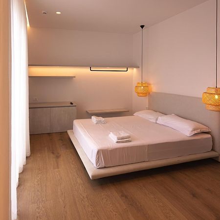 Villa Mucho Sarande Bagian luar foto